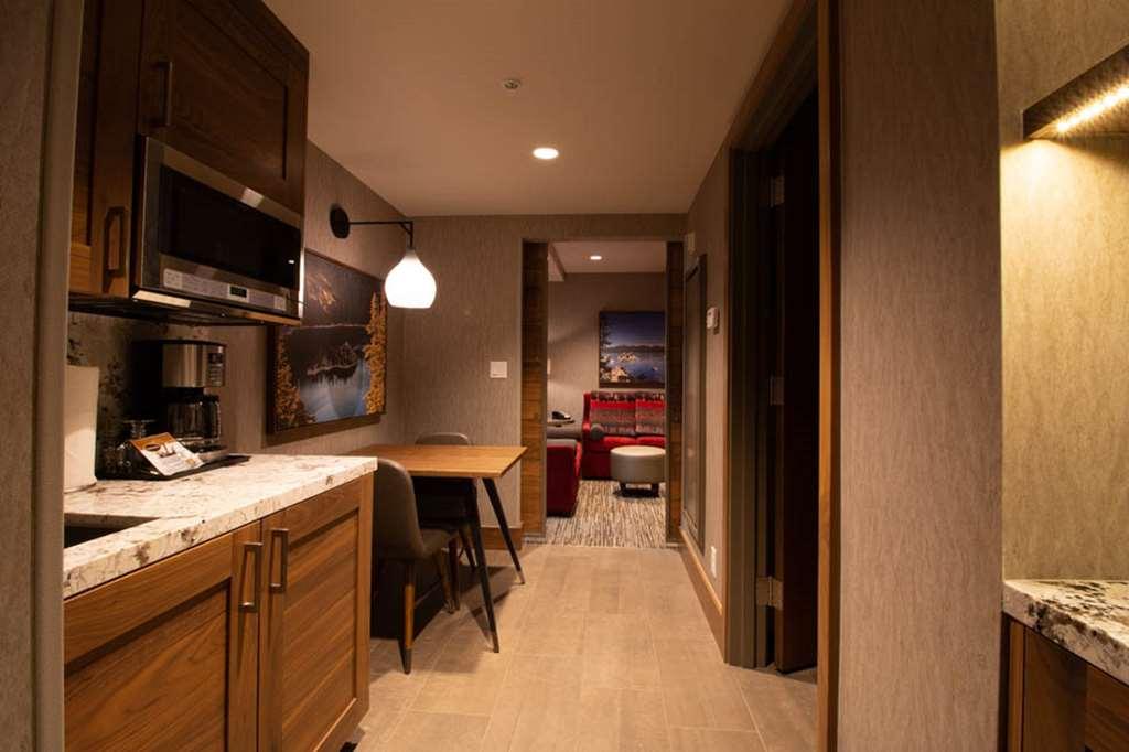Hilton Vacation Club Tahoe Seasons Lake Tahoe South Lake Tahoe Room photo